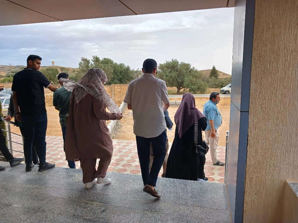 زيارة مدير إدارة ضمان الجودة وأعضاء مجلس الجودة بالجامعة إلى كلية التقنية الطبية